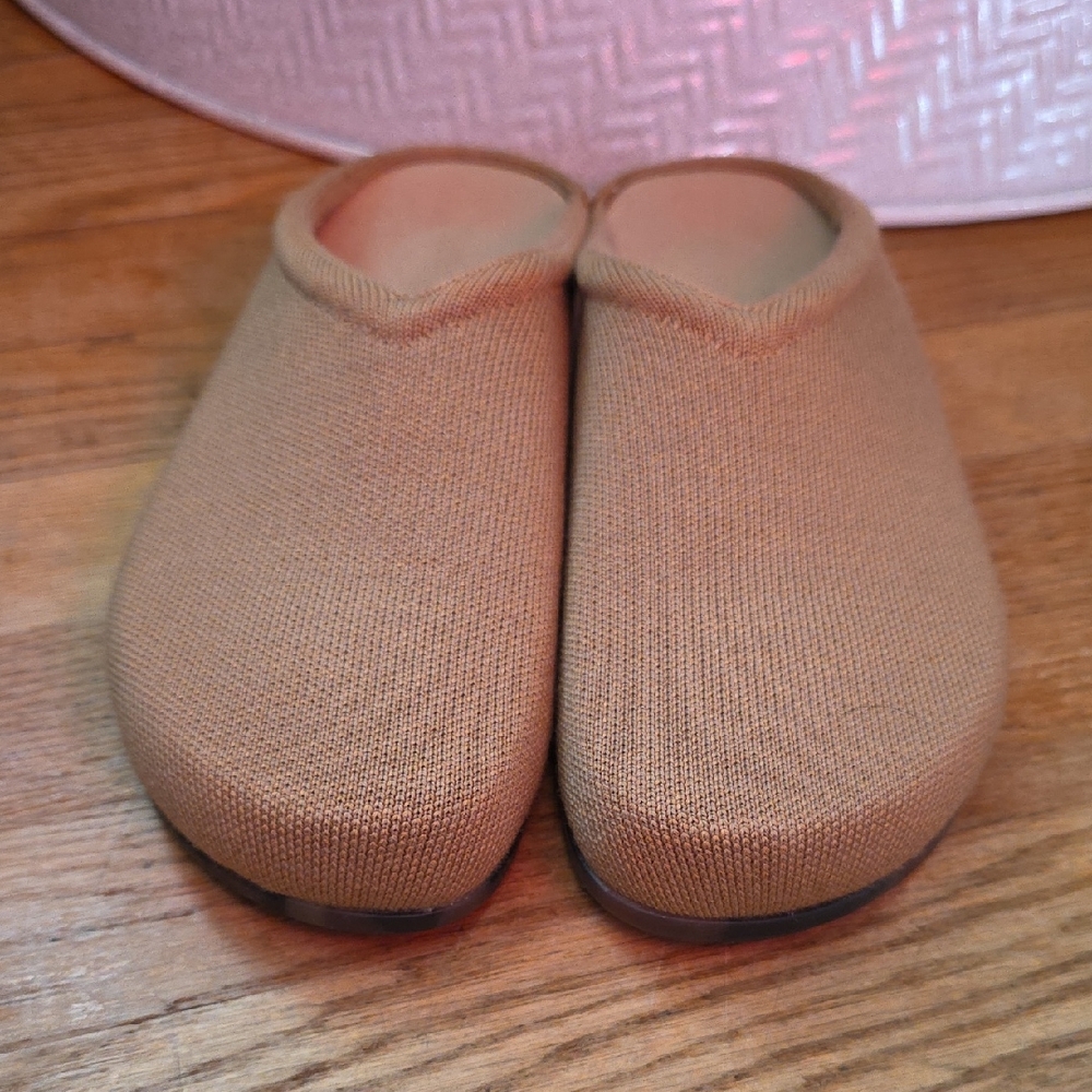 Rothy's Casual Clog In Butternut Size 7